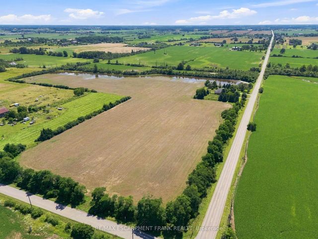 490 Tapleytown Road, Hamilton