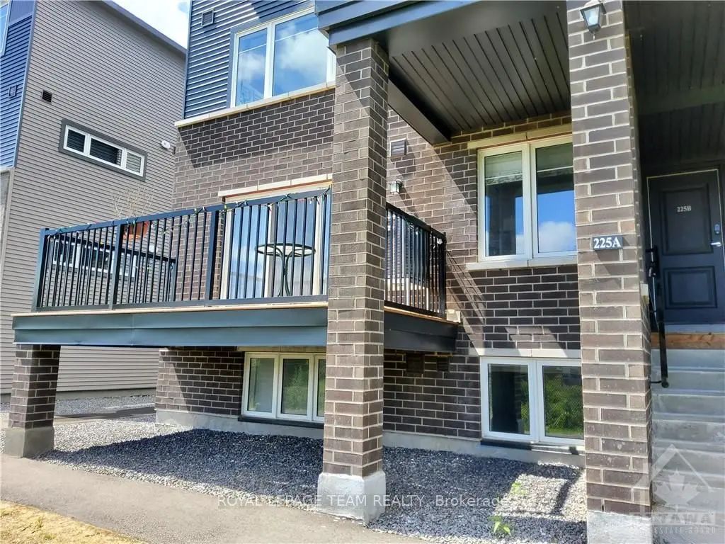 225 Eldorado Private A, Kanata