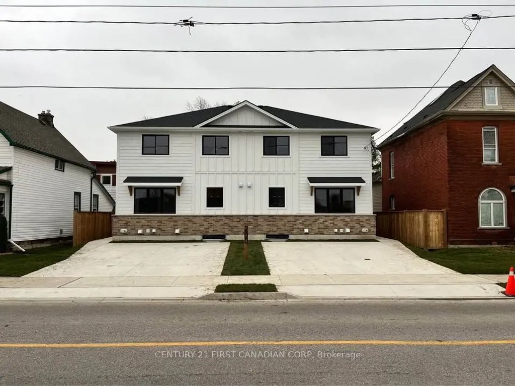 200 Centre Street D, St. Thomas