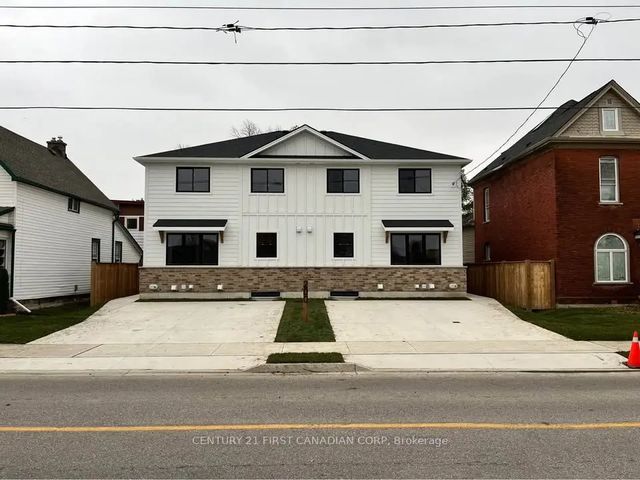 200 Centre Street D, St. Thomas