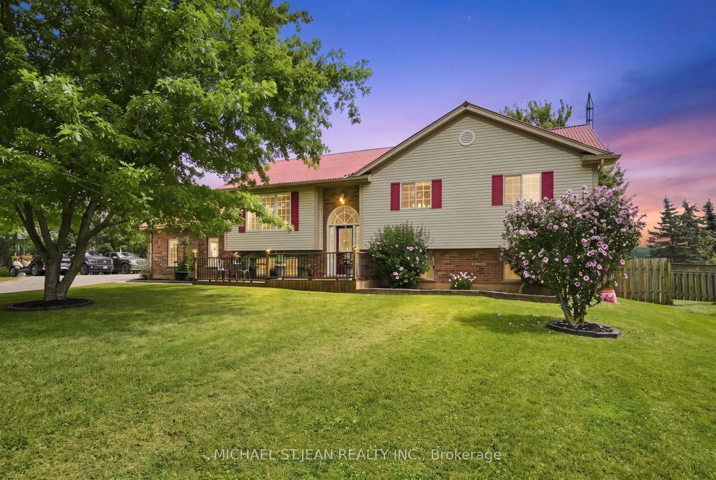 3557 Grimsby Road, Grimsby