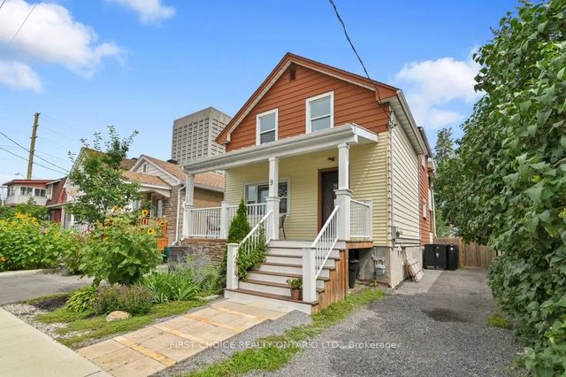 9 Huron Avenue, Tunneys Pasture and Ottawa West