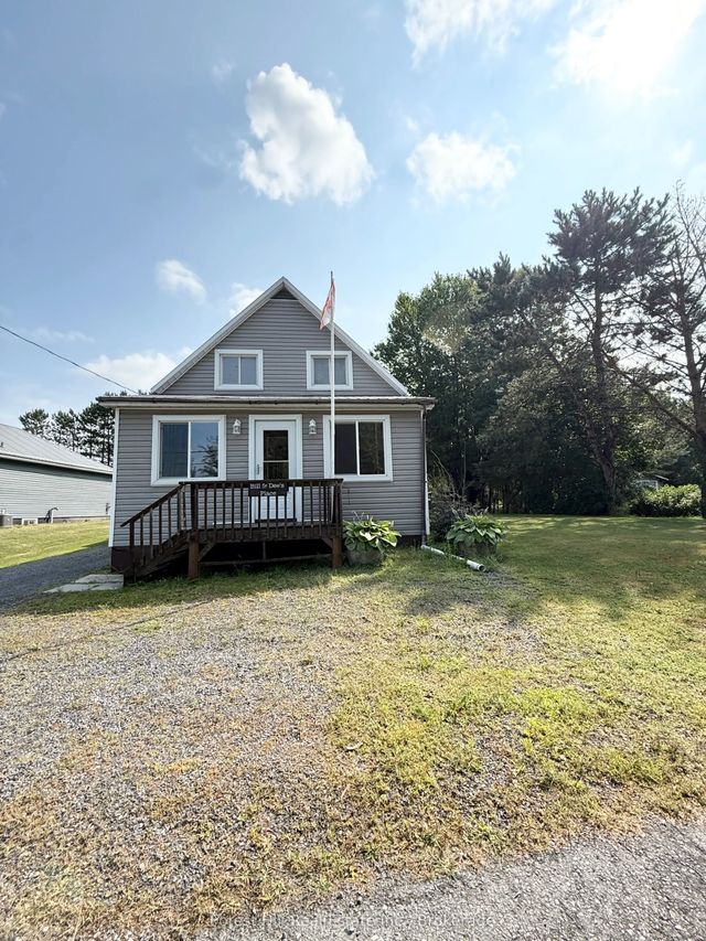 11942 Hwy 522 Highway, Parry Sound Remote Area