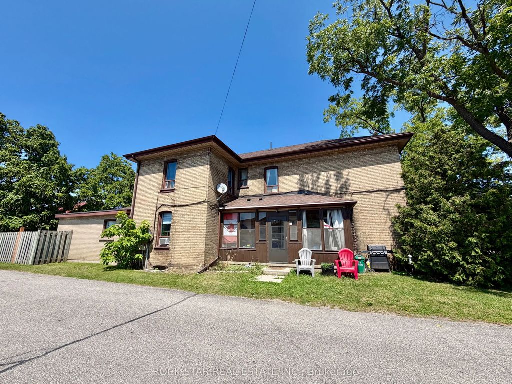 135 Sherwood Drive, Brantford