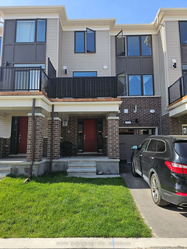 312 Parallax Private, Barrhaven
