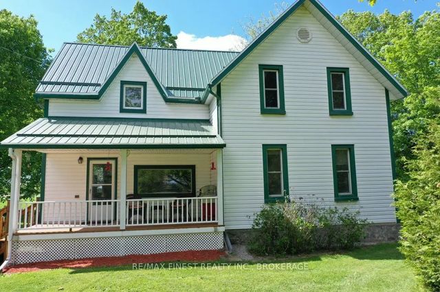 697 Warburton Road, Front of Leeds & Seeleys Bay