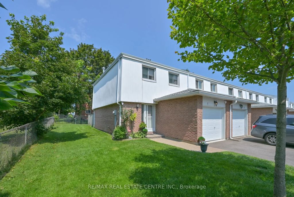 325 William Street 1, Shelburne
