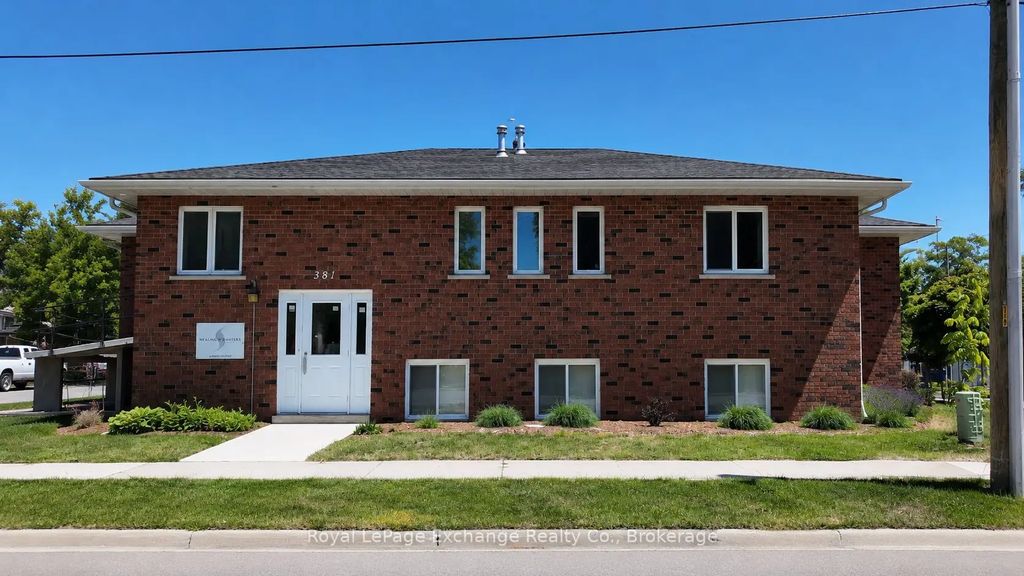 381 Lambton Street, Kincardine