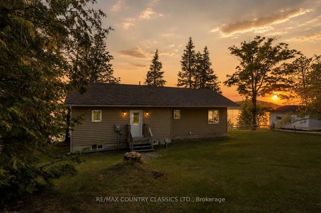 27241 Highway 28 N/a S, Highlands East