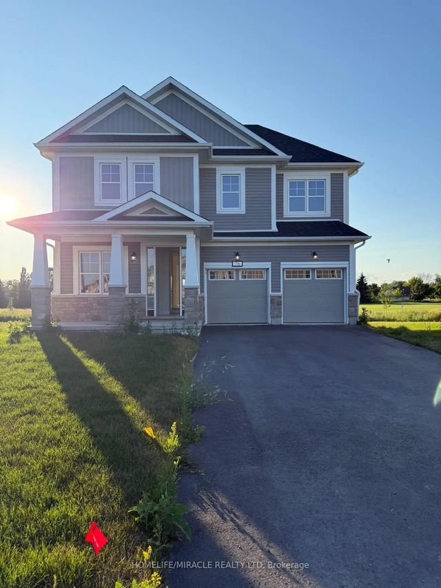 76 Golf Links Drive, Loyalist