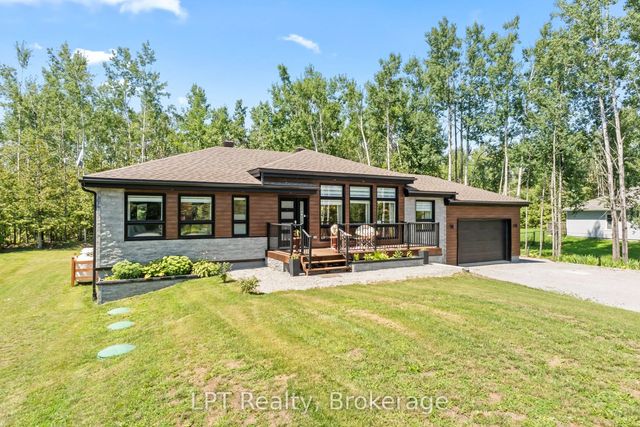 61 Pinewood Boulevard, Kawartha Lakes