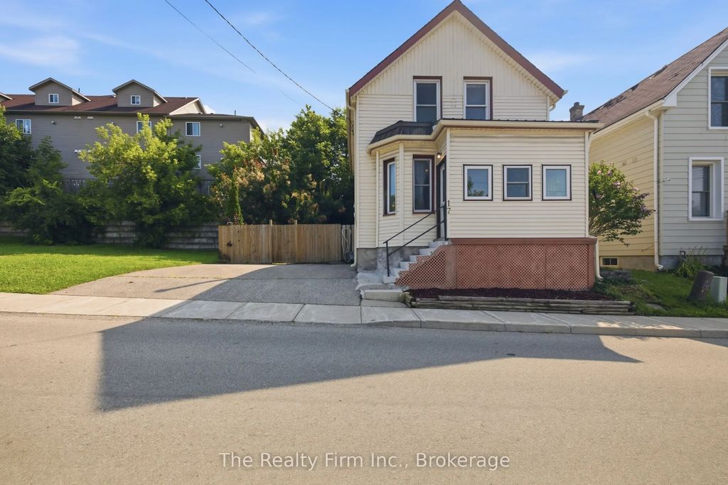 17 Douglas Street, Woodstock