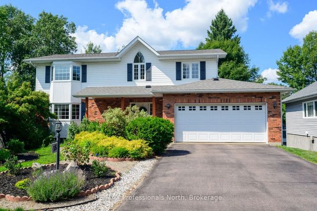18 Heritage Crescent, Huntsville