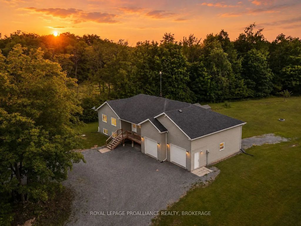 2800 Desert Lake Road, Frontenac
