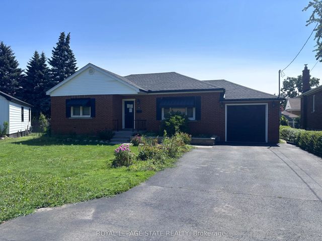 48 Mountain Avenue N, Hamilton