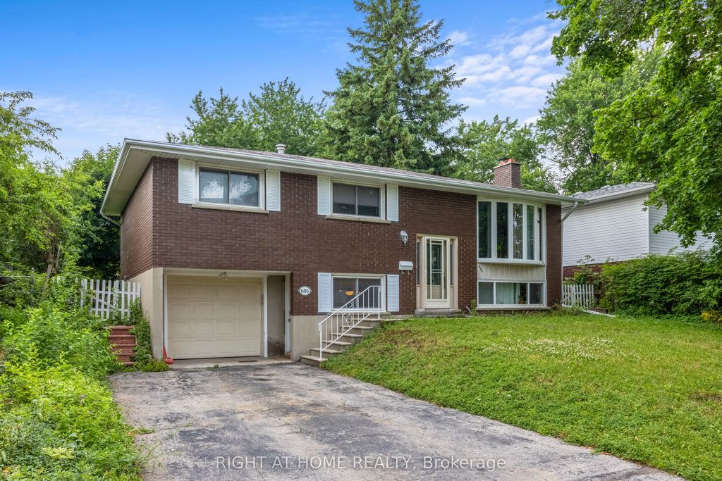 695 Glen Forrest Boulevard Upper, Waterloo