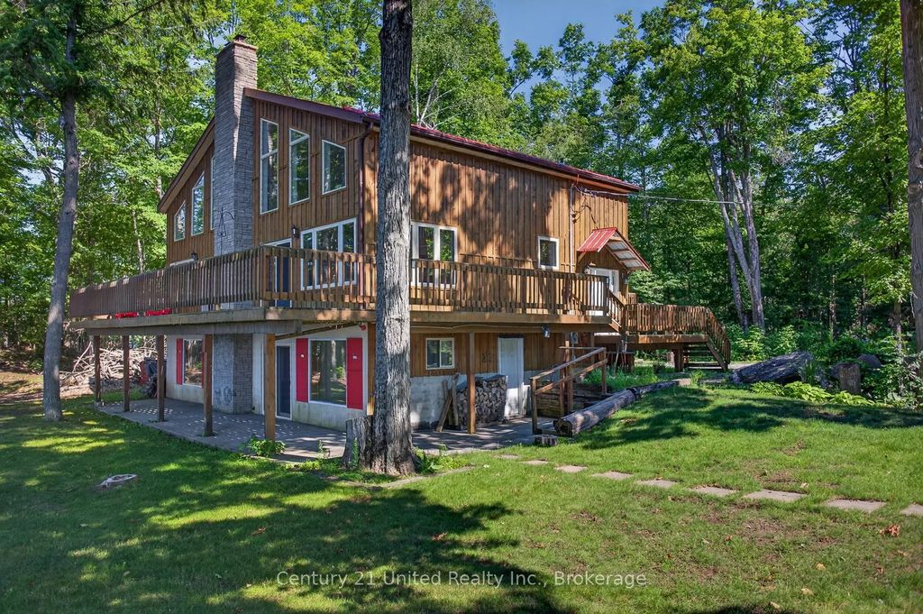 2450 Victoria Springs Lane E, Selwyn