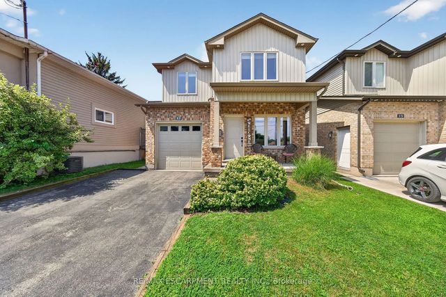 17 Grantham Avenue S, St. Catharines