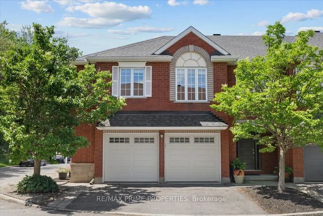 201 Gladeview Private, Blossom Park - Airport and Area
