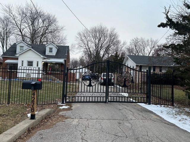 4276 Howard Avenue, Windsor