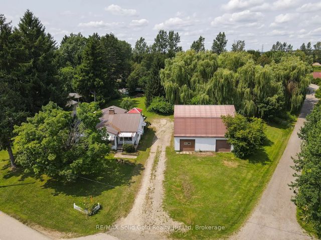 1310 Snyders Road E, Wilmot