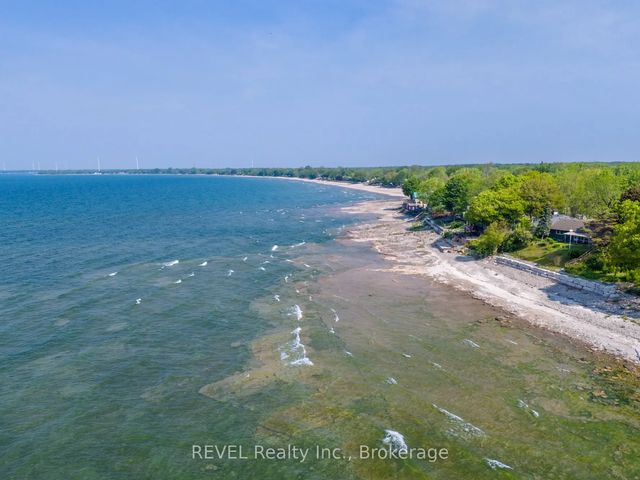 12113 Augustine Road, Wainfleet