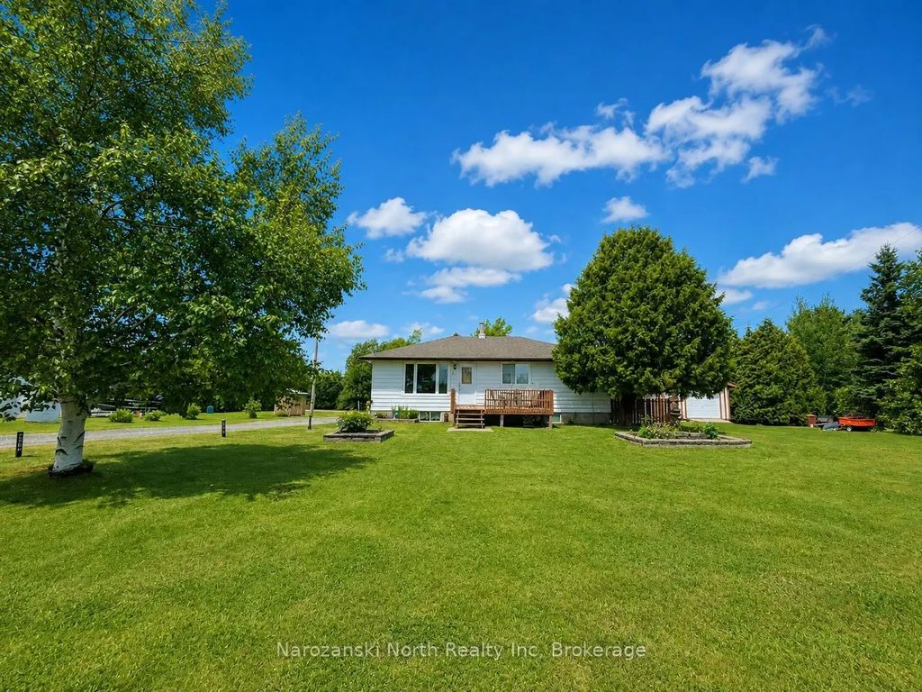1443 Hwy 64 Highway, French River