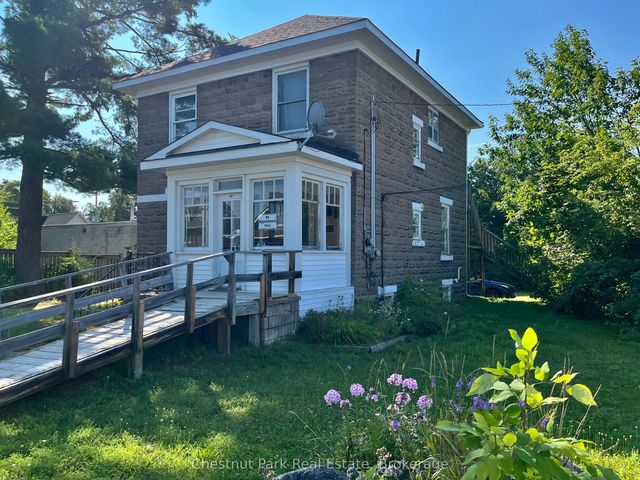 151 Royal Street, Gravenhurst