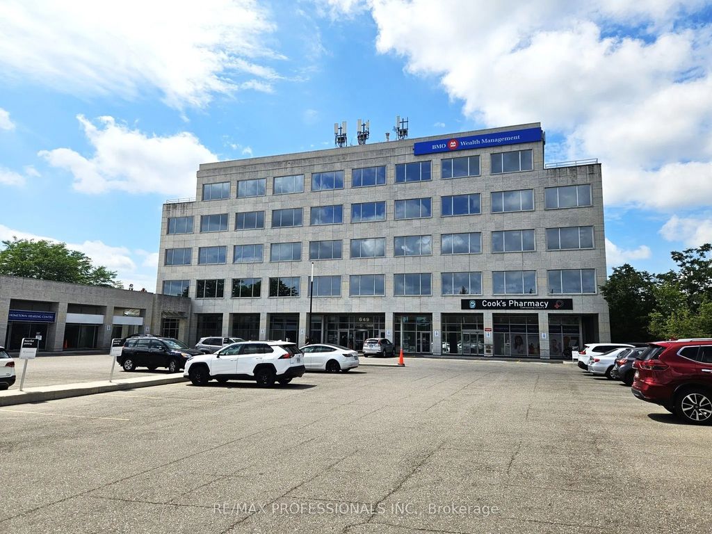 649 Scottsdale Drive Ll2, Guelph