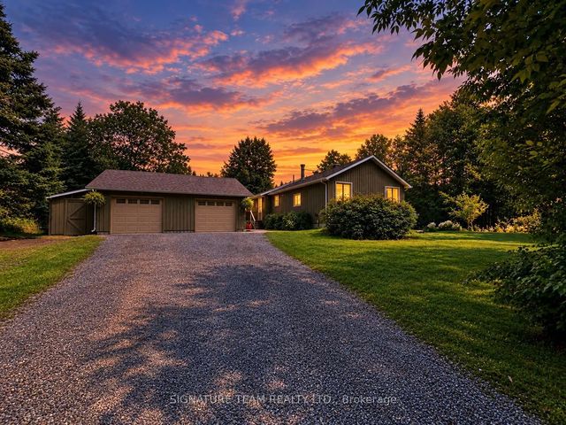 57 Gleason Lane, Laurentian Hills