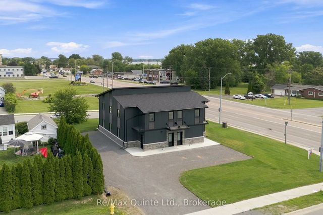 5 Sienna Avenue B, Belleville