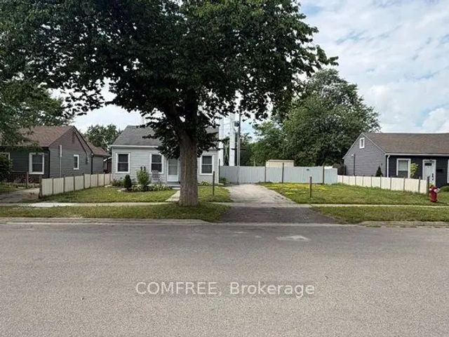 142 Mcarthur Avenue, Welland