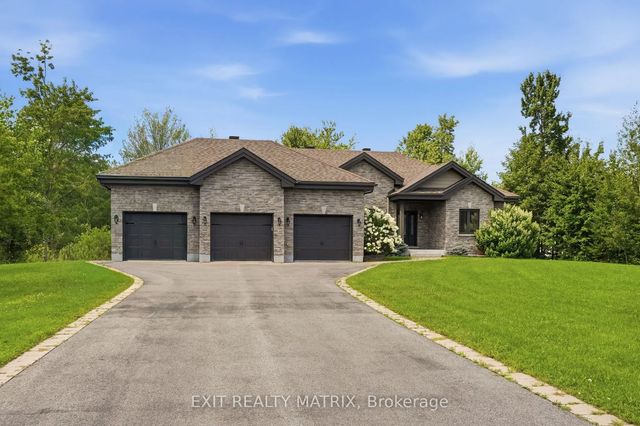 501 Du Parc Road, Champlain