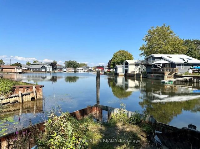 23 Old Cut Boulevard, Norfolk