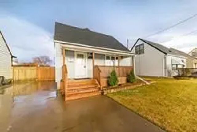 5254 Stanley Avenue, Niagara Falls