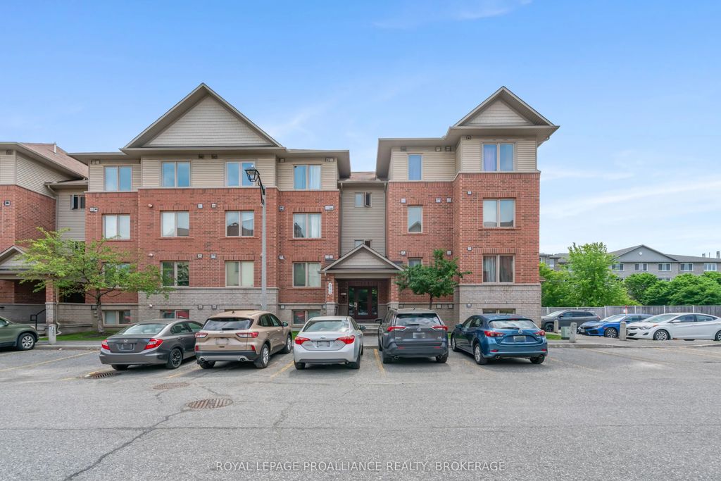 510 Stonefield Private 2, Barrhaven