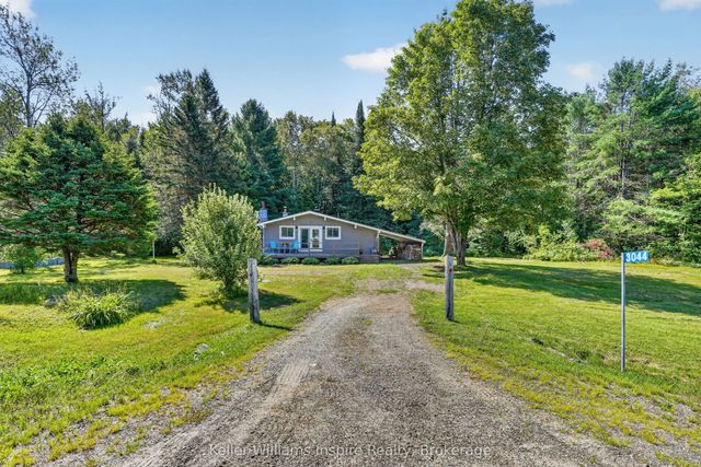 3044 Loop Road, Highlands East