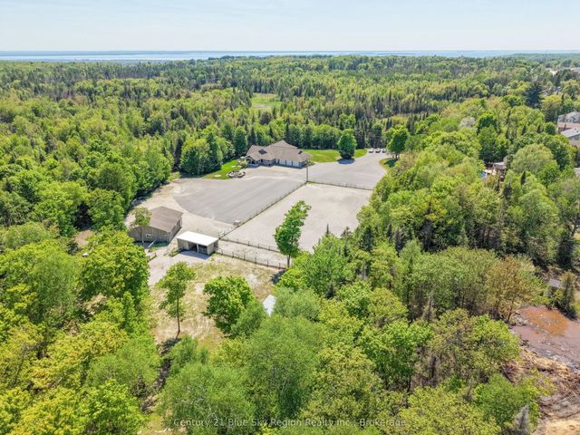 395 Carmichael Drive, North Bay