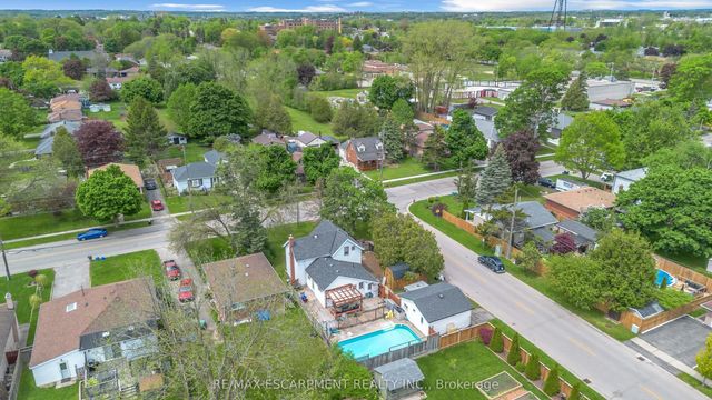 35 James Avenue, Brantford