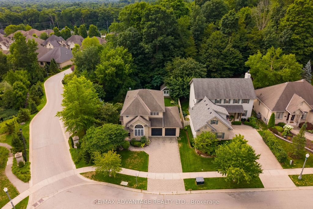 1519 Shore Road, London South