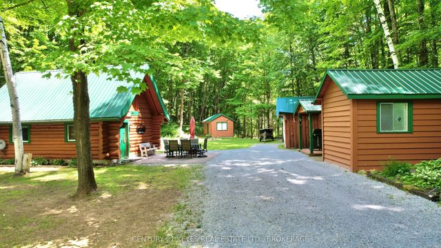 1010 Lakefront Circle, Frontenac