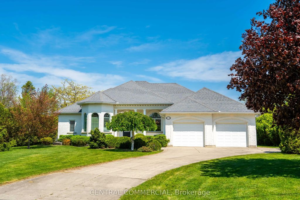 4266 Bluepoint Drive, Plympton-Wyoming