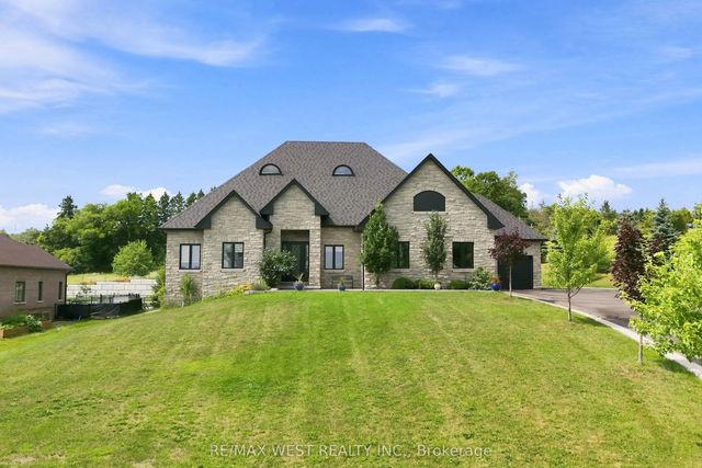 9450 Wellington Road 124 N/a, Erin