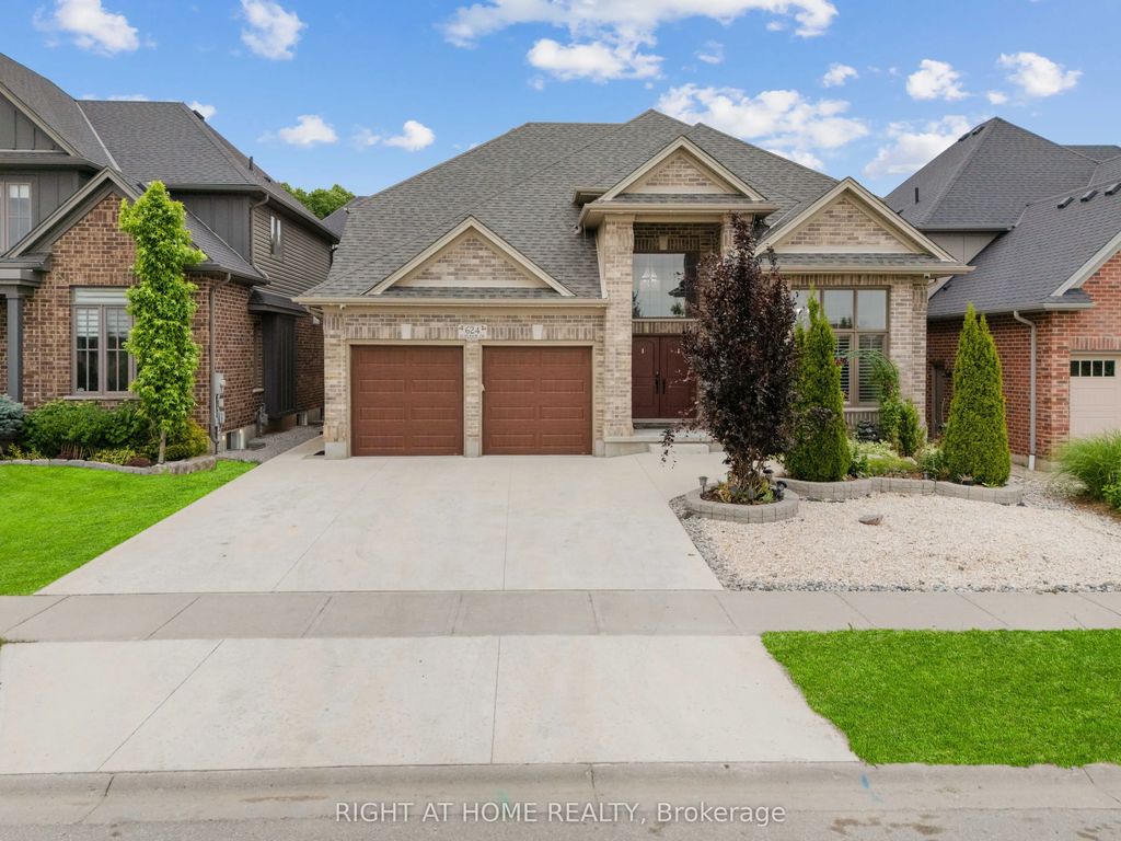 624 Superior Drive, London North