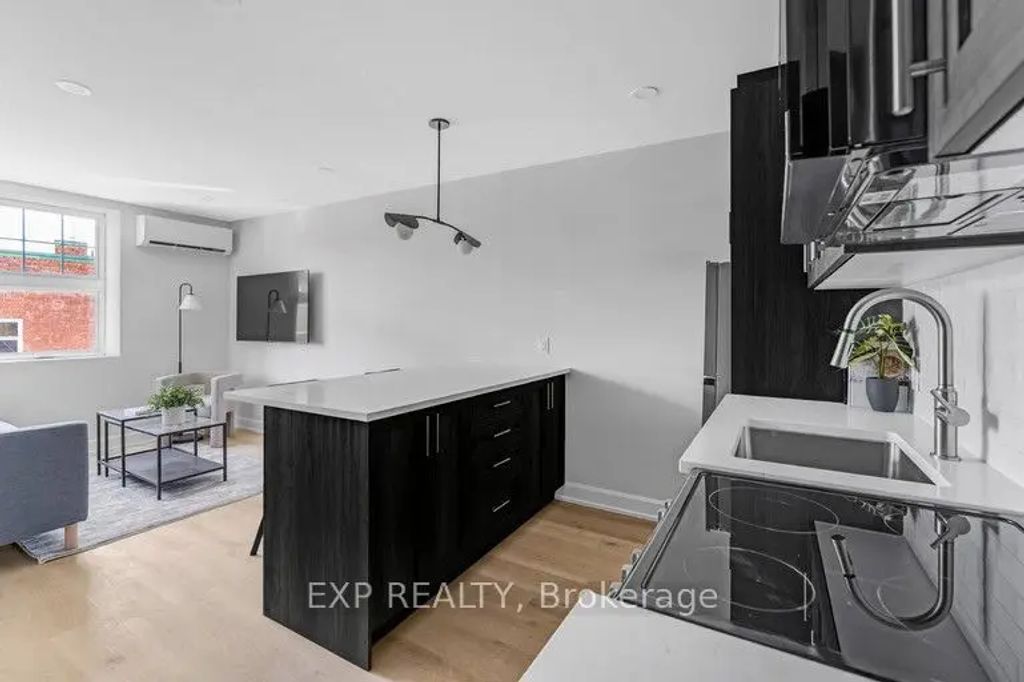 658 Somerset Street W 201, Ottawa Centre
