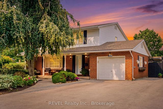 4123 Dorchester Road, Niagara Falls