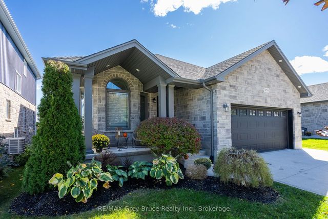 2591 7th Avenue E, Owen Sound