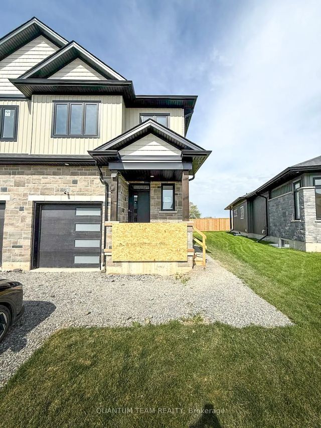 6196 Curlin Crescent 2, Niagara Falls