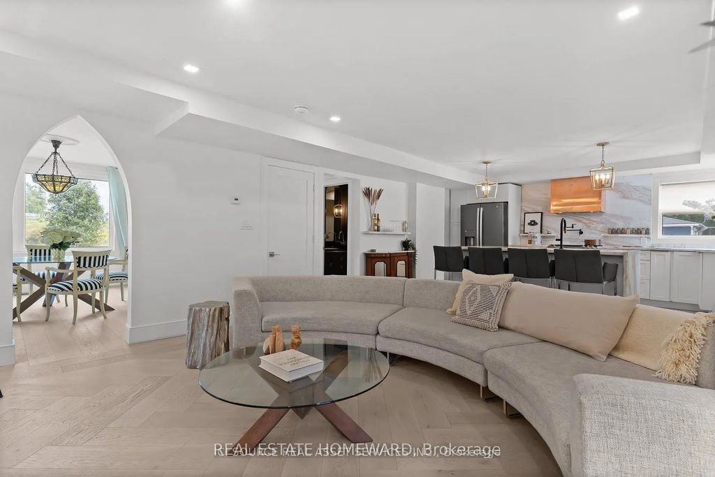 1391 Doyle Road, Loyalist