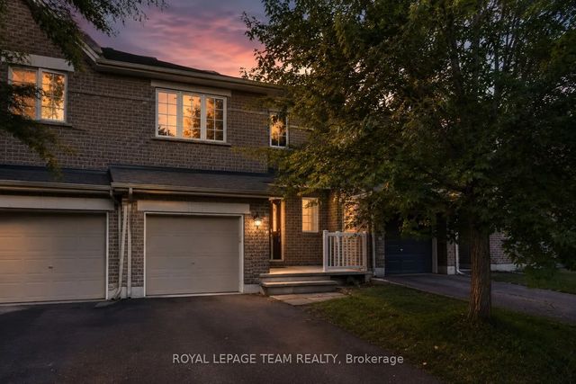 239 Tandalee Crescent, Kanata